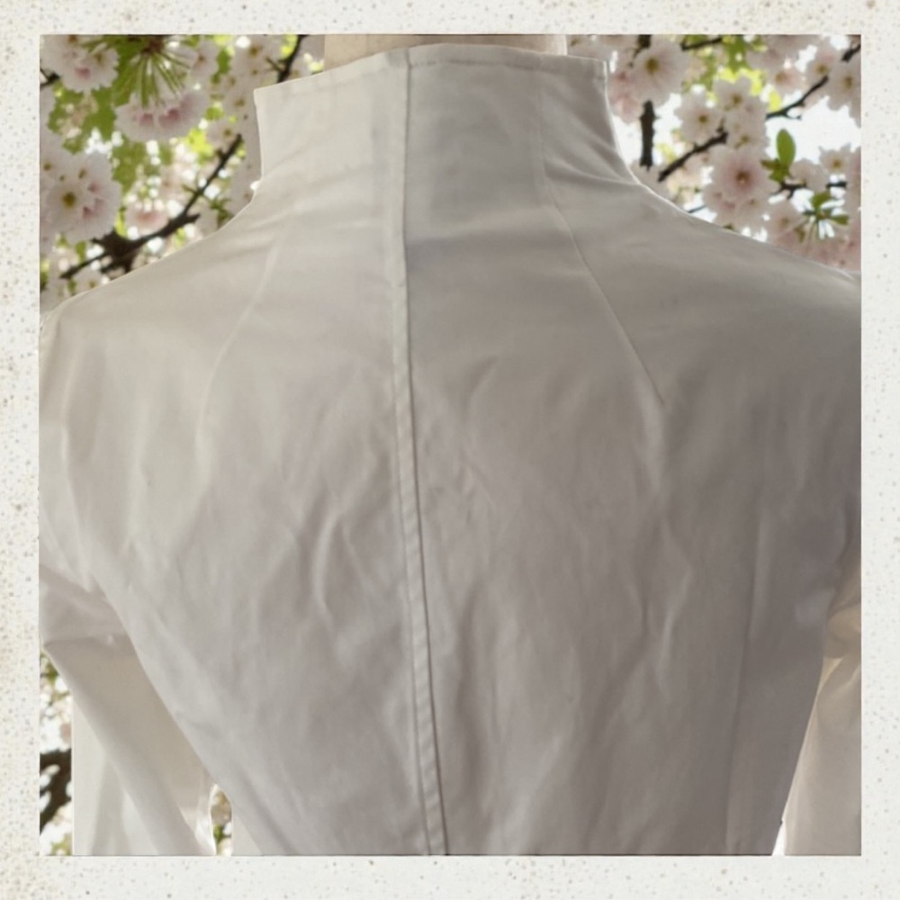 G.I.L.I. Crisp Cotton Button Down Fitted Long Sleeve Blouse   size 4  ~Exquisite - Picture 4 of 13